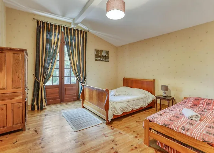 Maison De 4 Avec Jardin Clos Et Wifi A *