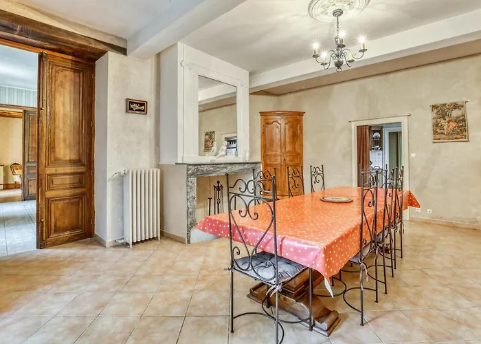 Hébergement de vacances Maison De 4 Avec Jardin Clos Et Wifi A *